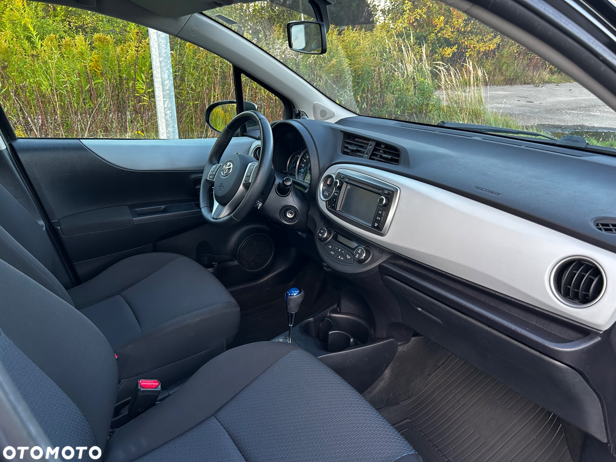 Toyota Yaris Hybrid 1.5 VVT-i - 10