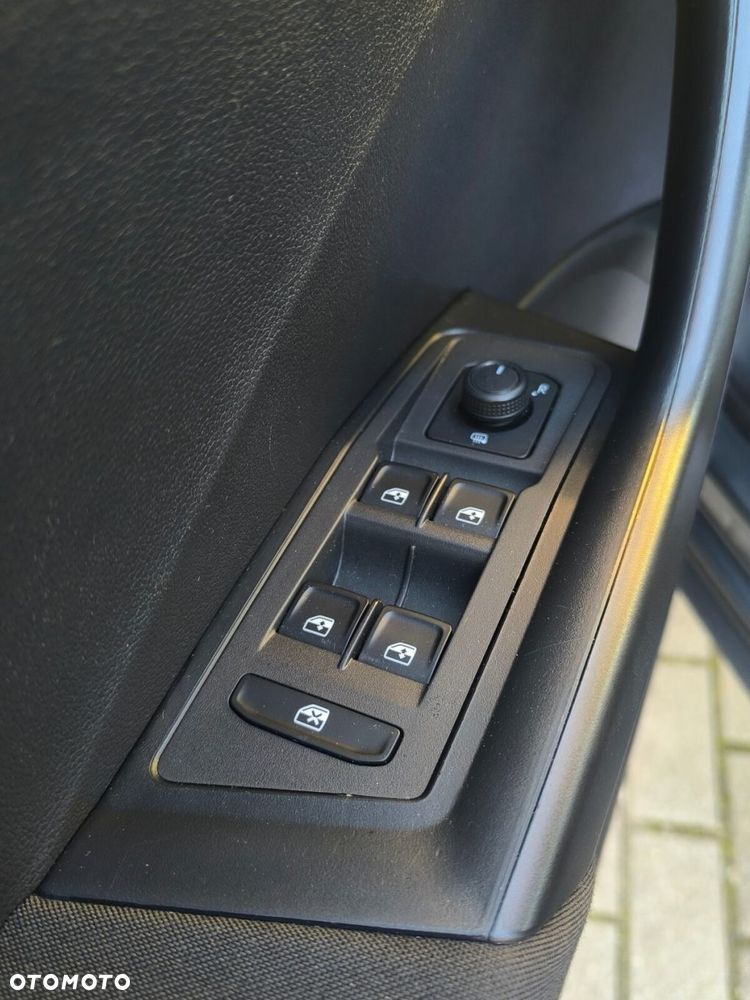 Volkswagen T-Roc 1.0 TSI Active - 13