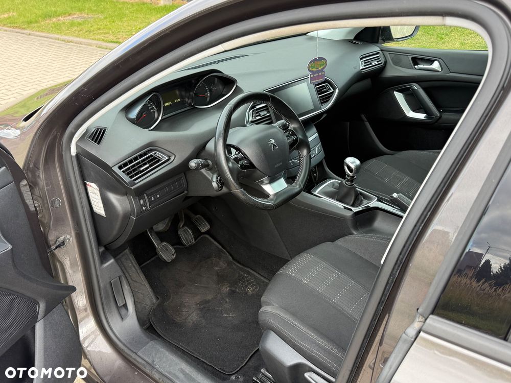 Peugeot 308 - 10