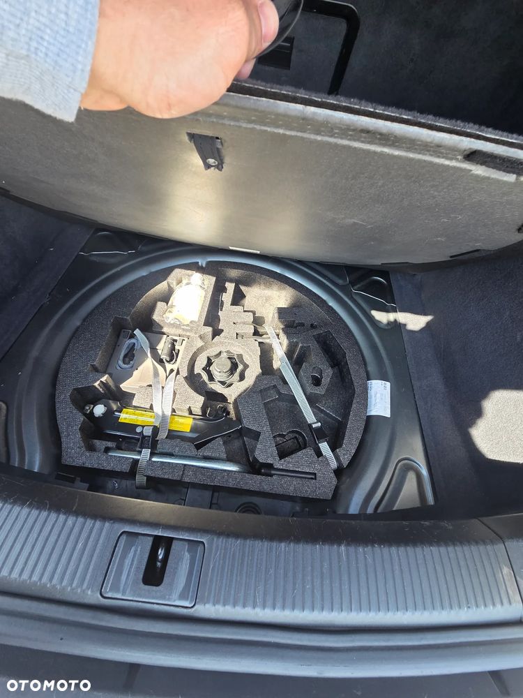 Audi A3 3-drzwiowe 2.0 TDI DPF Attraction S tronic - 6