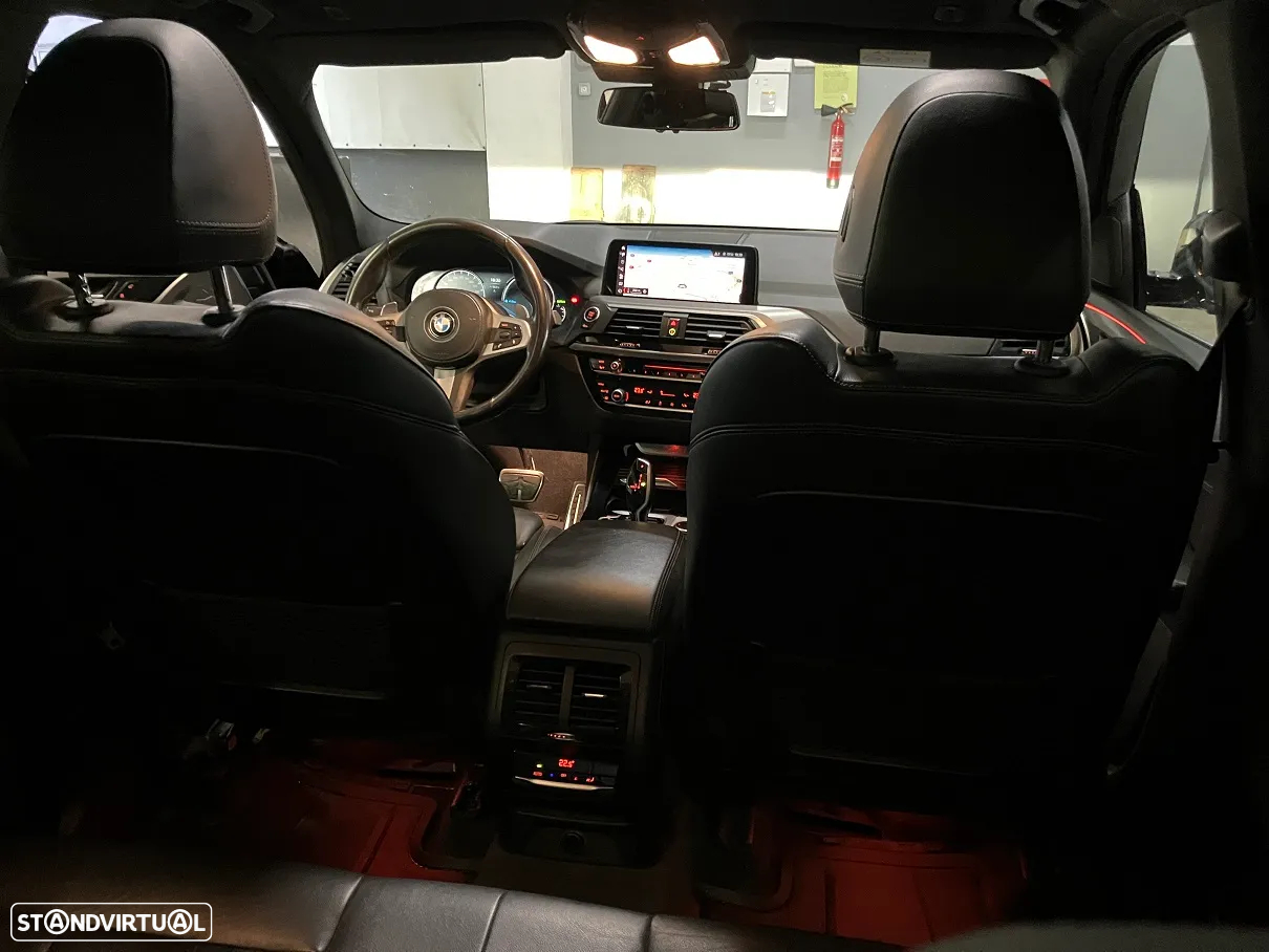 BMW X3 20 d xDrive Pack M - 26