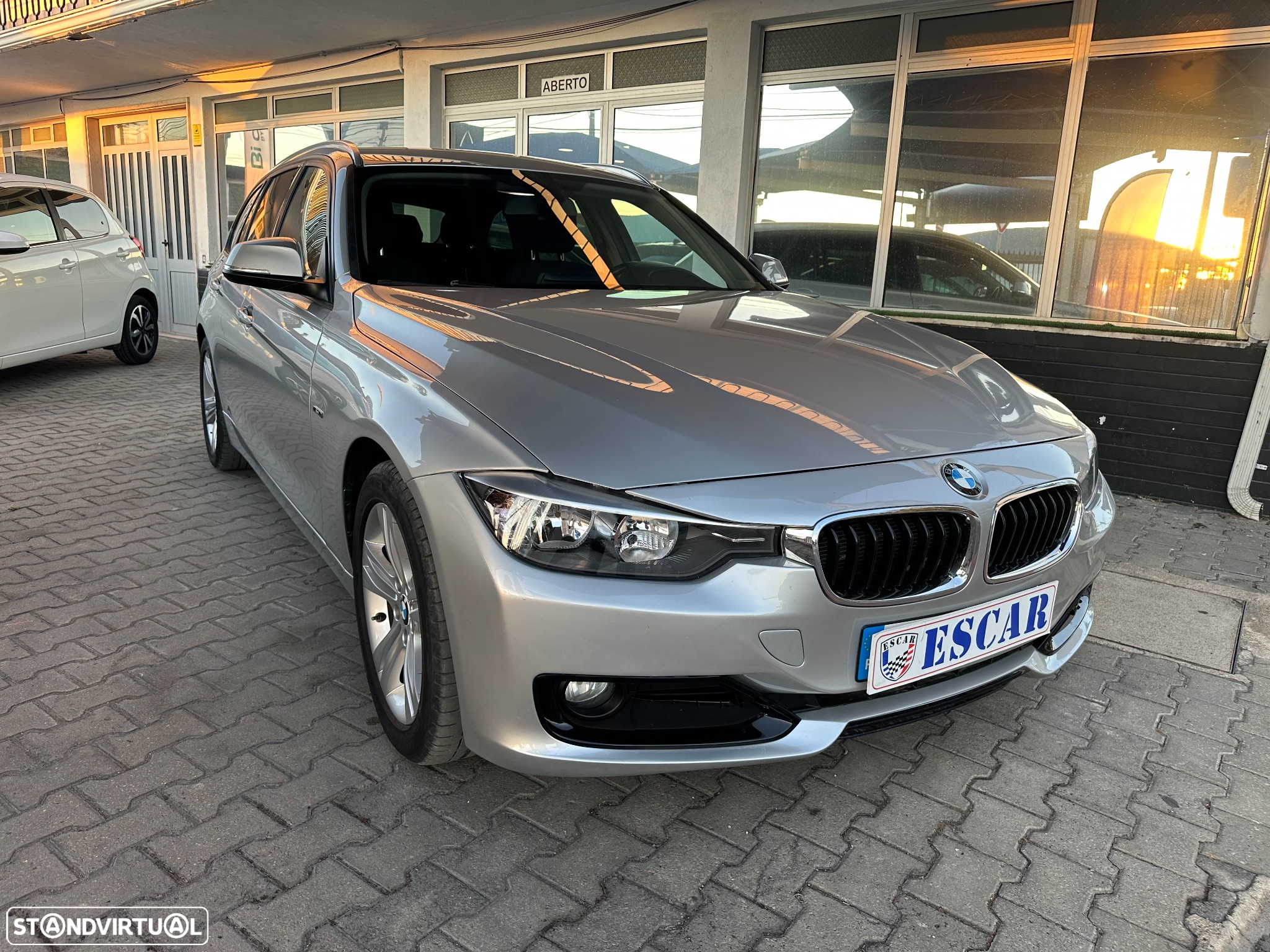 BMW 318 d Touring Line Sport - 2