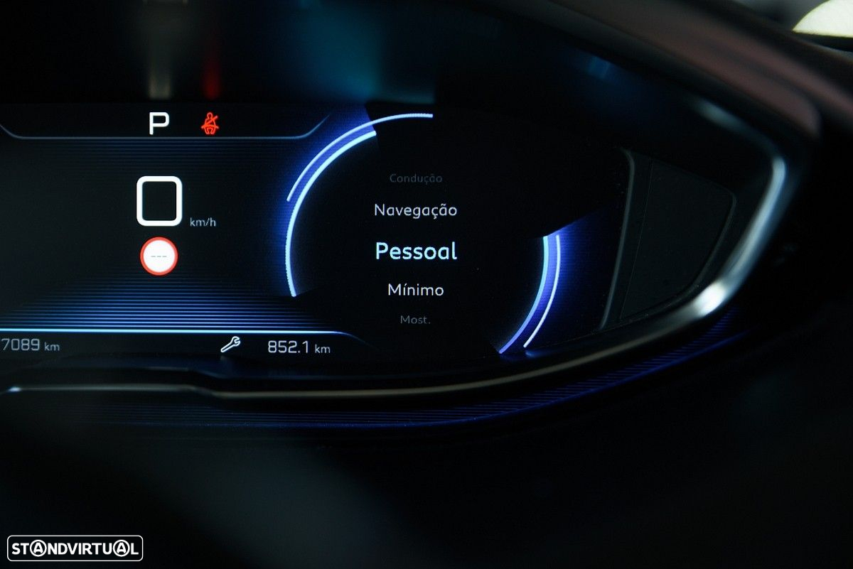 Peugeot 3008 1.2 PureTech Allure Pack EAT8 - 53
