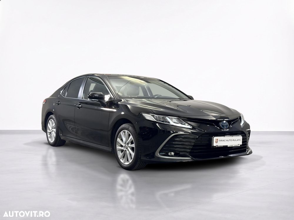 Toyota Camry - 8