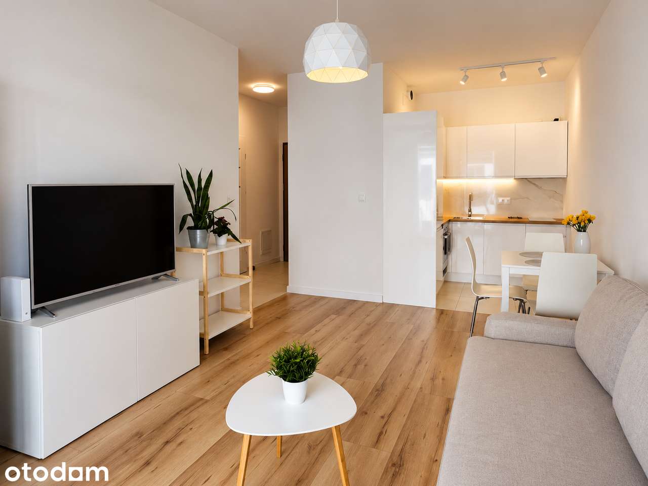Nowoczesny apartament z balkonem | Wola Skwer | 42 m²