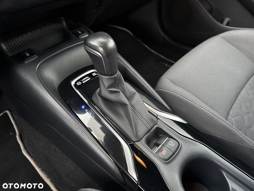 Toyota Corolla 2.0 Hybrid Comfort - 25