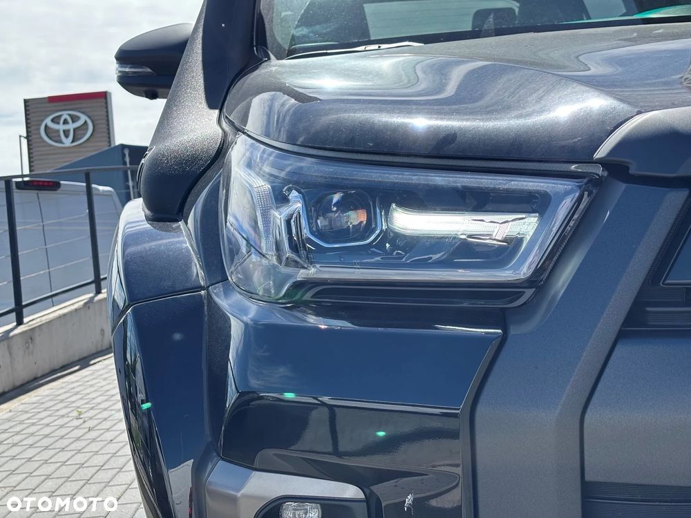 Toyota Hilux 2.8 D-4D Double Cab Invincible 4x4 - 9