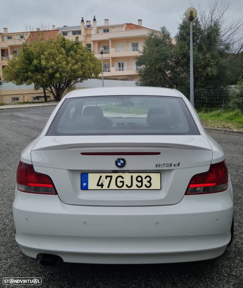 BMW 123 d Coupe - 13