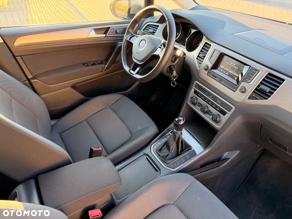 Volkswagen Golf 1.2 TSI BMT Trendline EU6 - 10