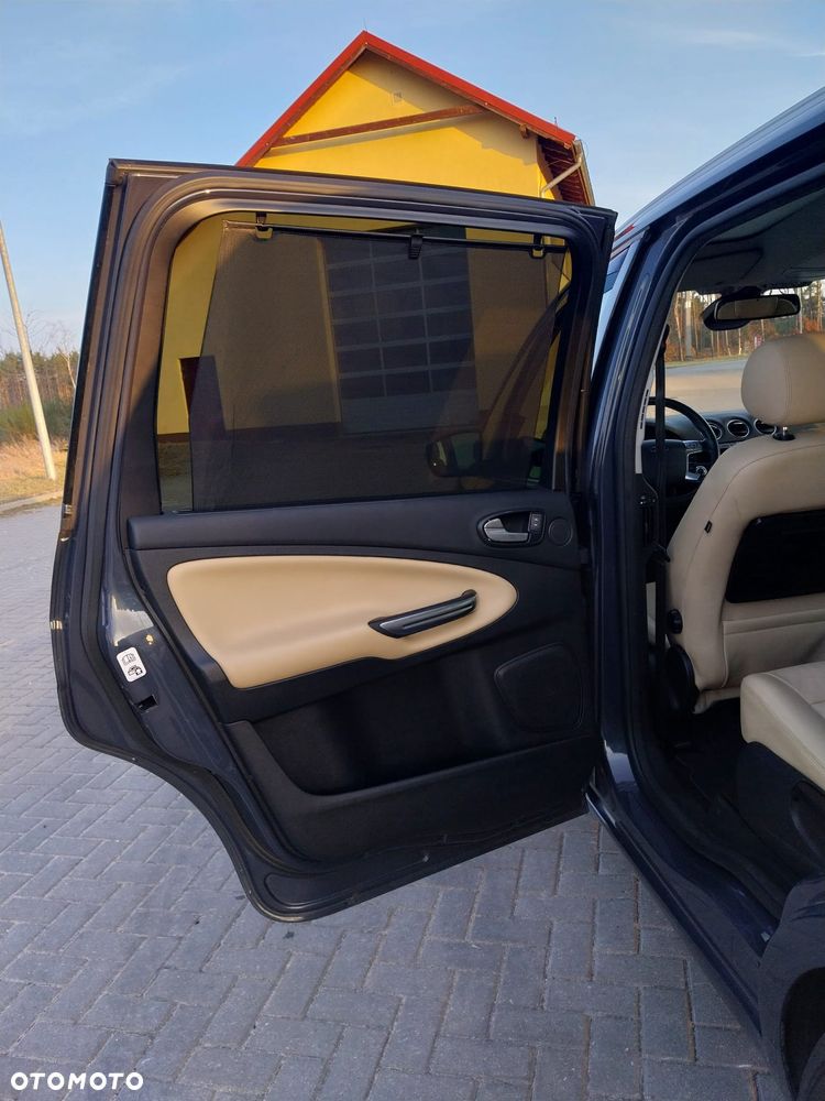 Ford Galaxy 2.0 T Platinium X (Titanium) - 17