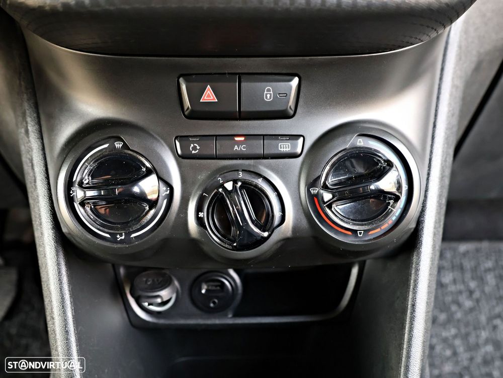 Peugeot 208 1.6 BlueHDi Style - 60