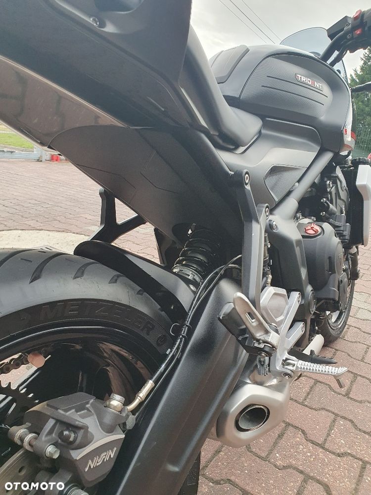 Triumph Trident - 34