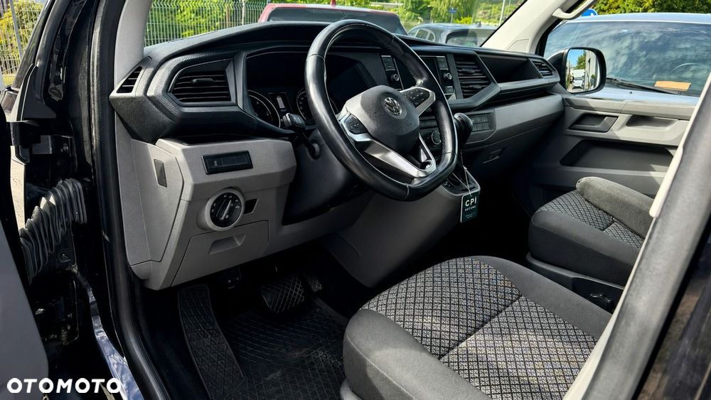 Volkswagen Caravelle - 6