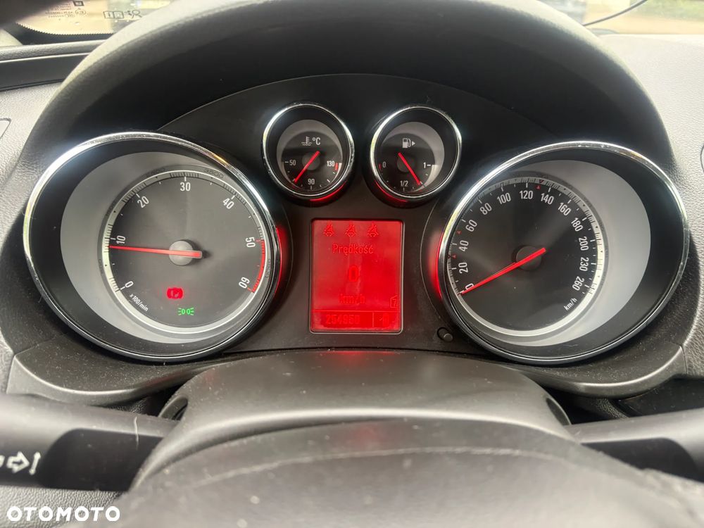 Opel Insignia 2.0 CDTI - 16