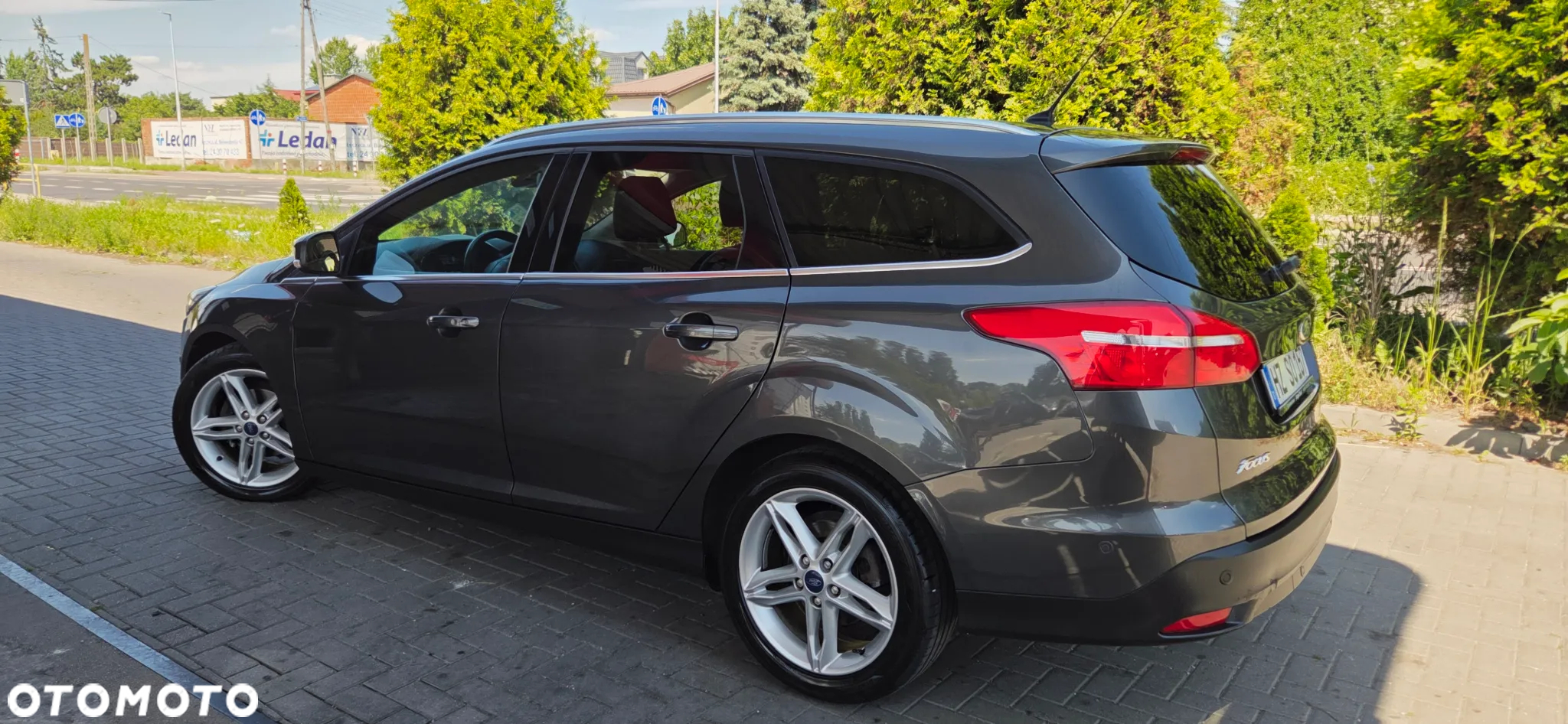 Ford Focus Turnier 1.0 EcoBoost Start-Stopp-System TITANIUM X - 6