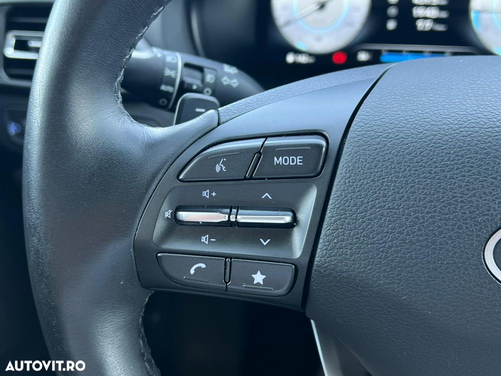 Hyundai i30 1.5 T-GDI 48V-Hybrid DCT Advantage - 26