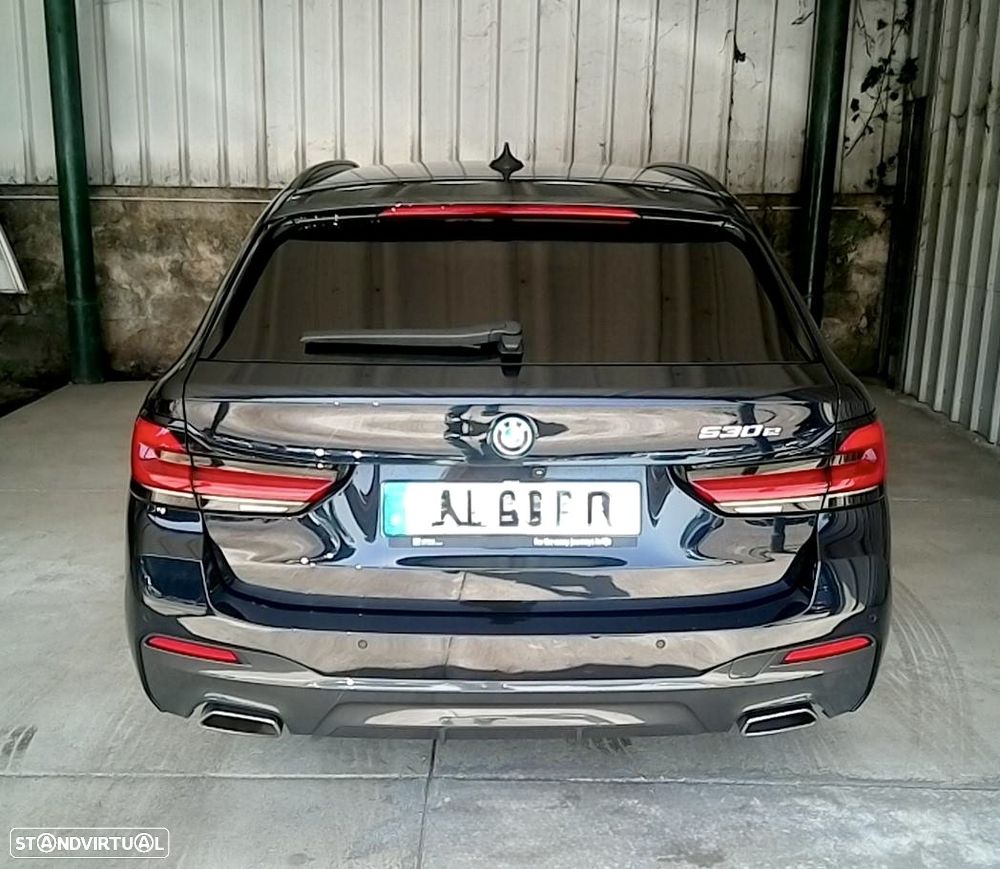 BMW 530 e Pack Desportivo M - 4