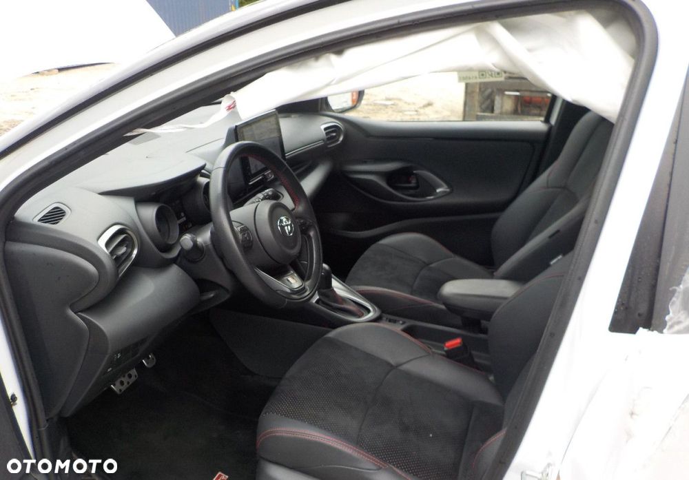 Toyota Yaris - 20