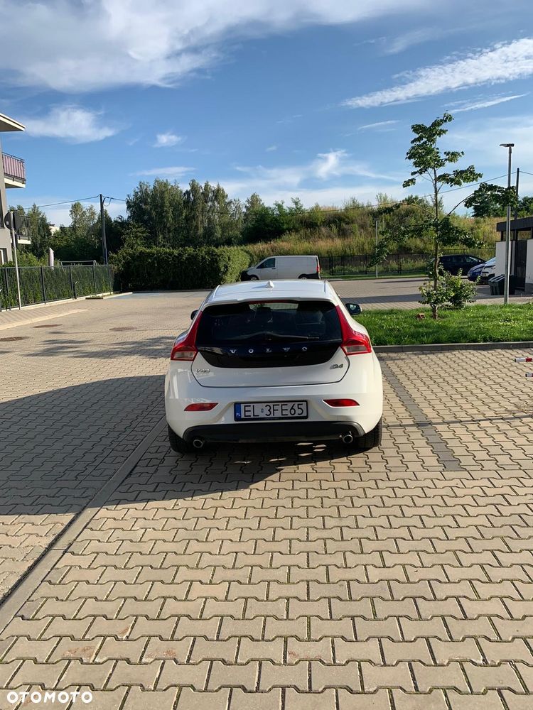 Volvo V40 D4 Kinetic - 4