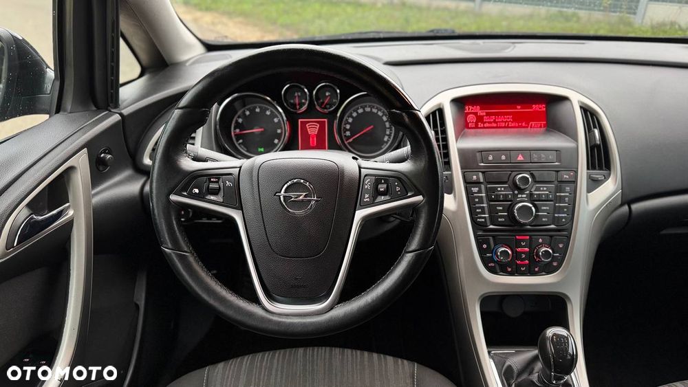 Opel Astra 1.4 Turbo - 8