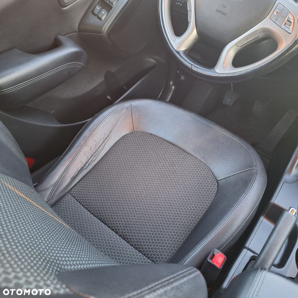 Hyundai ix35 2.0 CRDi 4WD Premium - 12