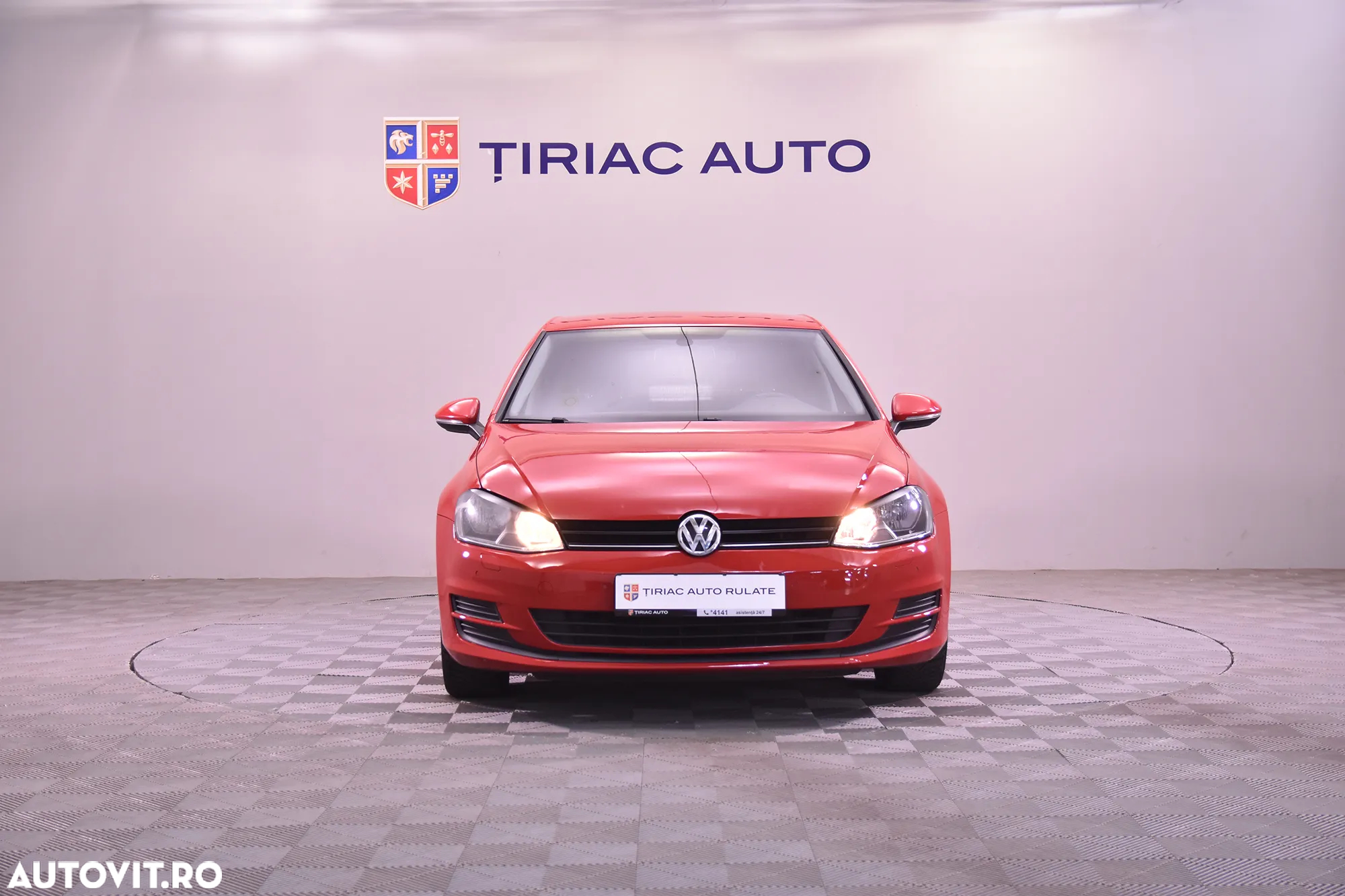 Volkswagen Golf - 8