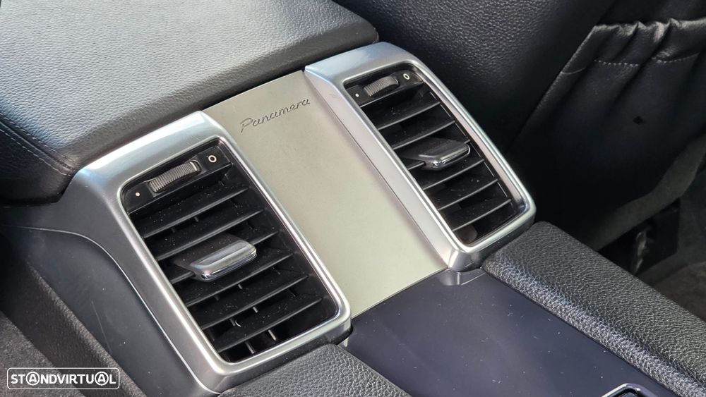Porsche Panamera S PDK - 36