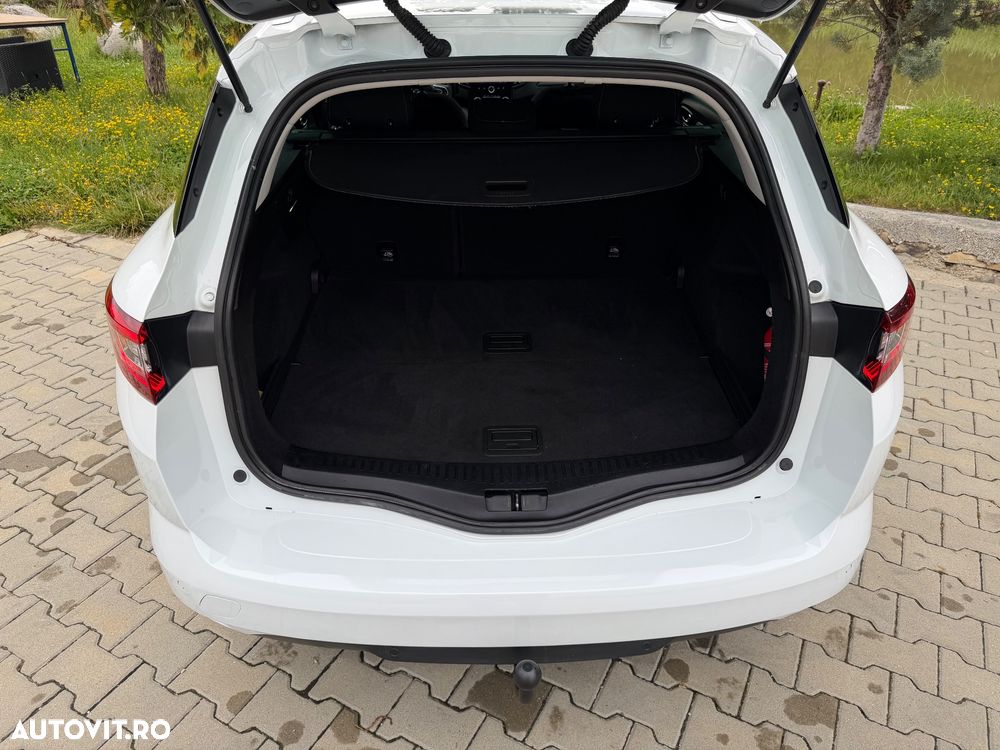 Renault Megane ENERGY TCe 115 LIMITED - 16
