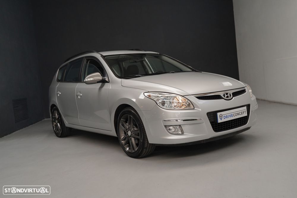 Hyundai i30 CW - 11