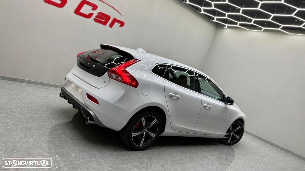 Volvo V40 2.0 D2 R-Design - 9