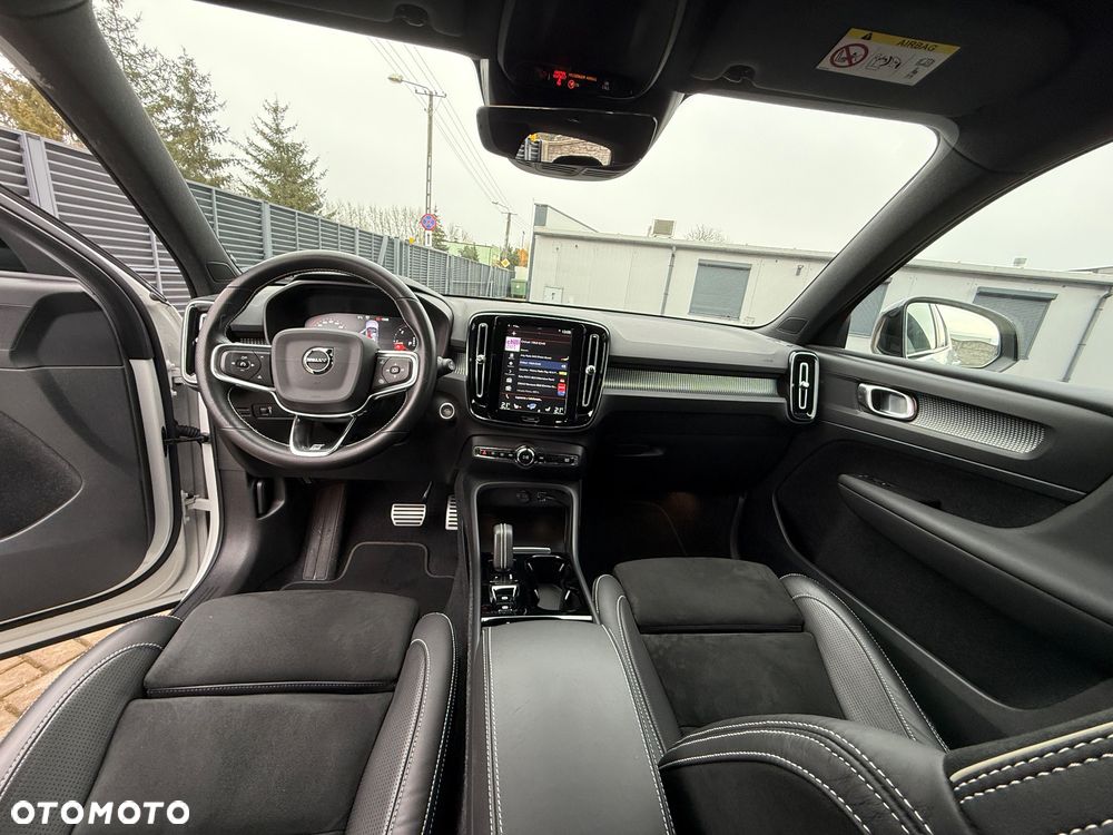 Volvo XC 40 D3 R-Design - 26