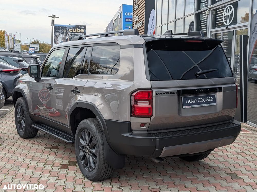 Toyota Land Cruiser 2.8l D-4D 204 CP A/T 7 locuri Luxury AVS - 6
