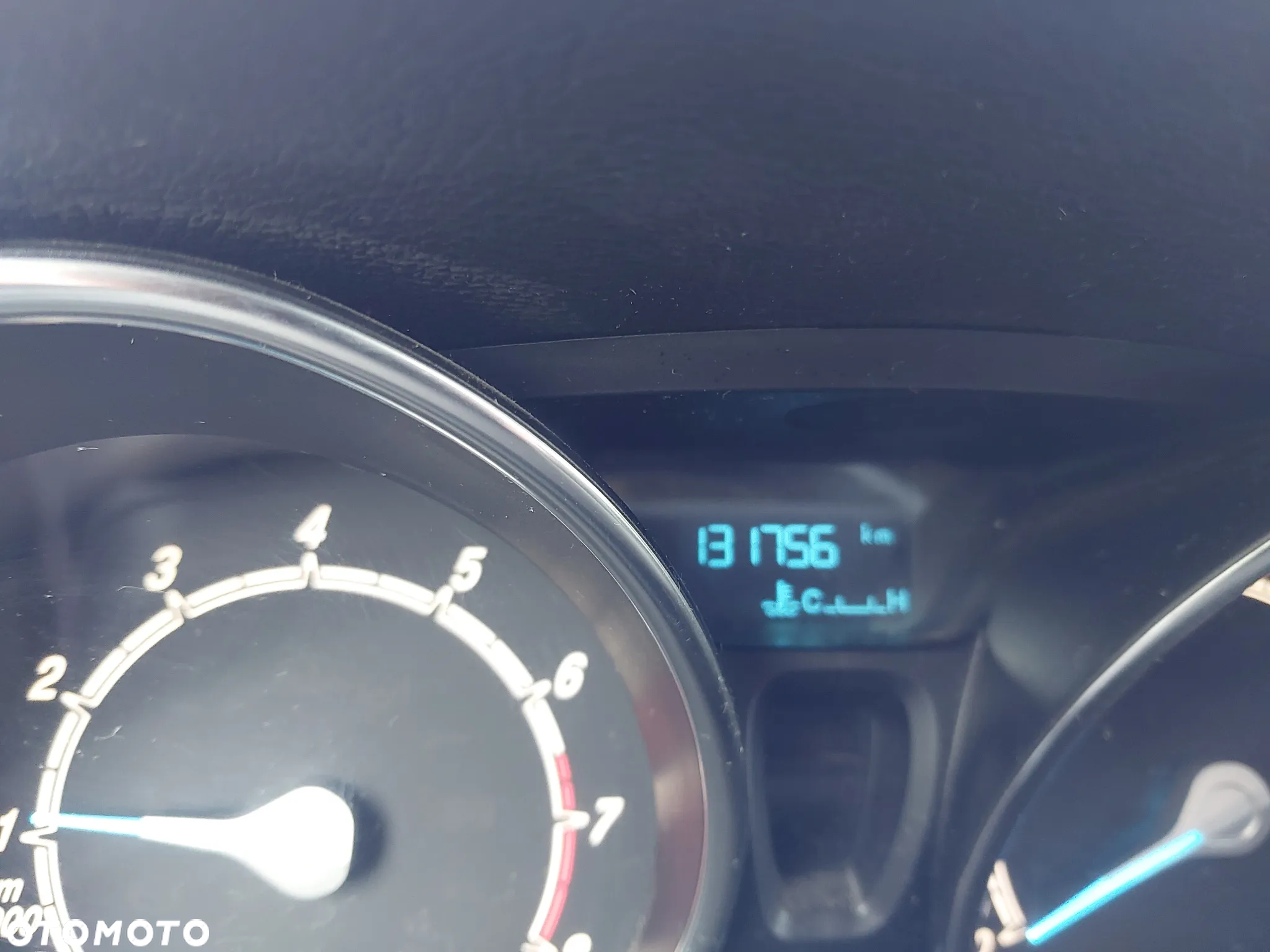 Ford Tourneo Courier 1.0 EcoBoost Titanium - 18