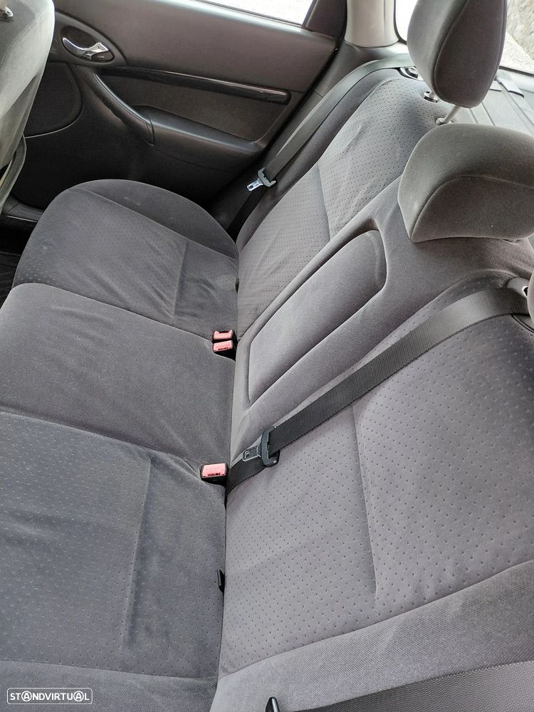 Ford Focus SW 1.8 TDCi Comfort - 3