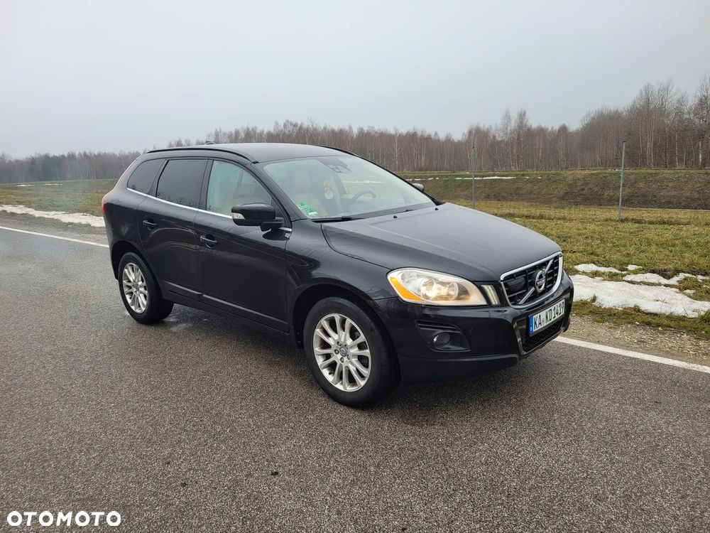 Volvo XC 60 2.4D AWD Momentum - 1