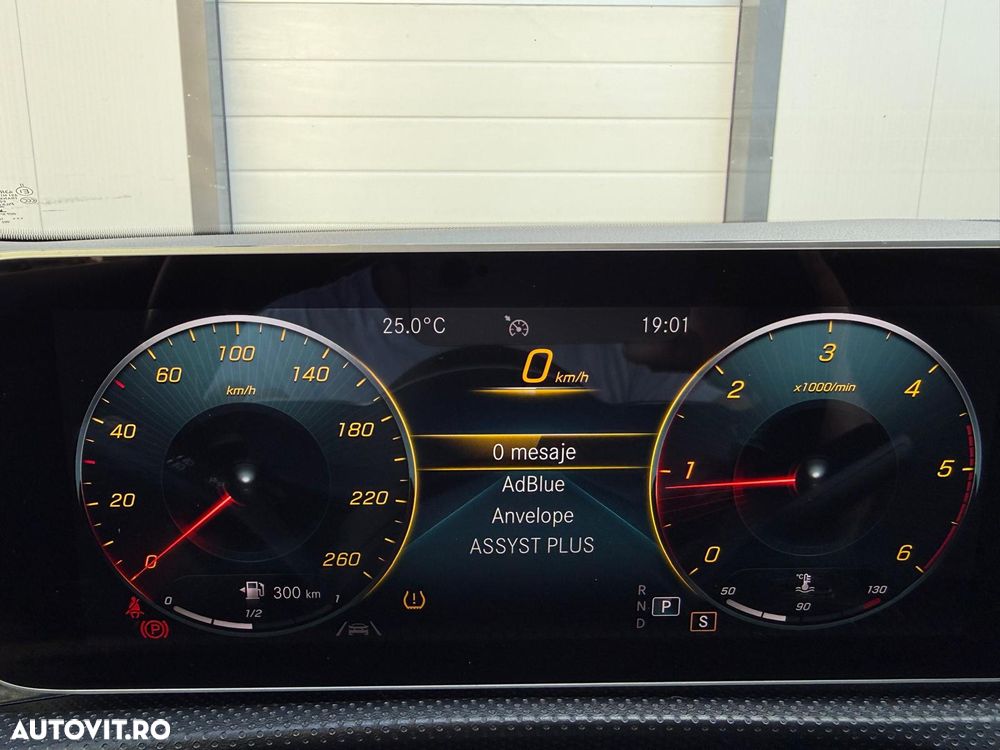 Mercedes-Benz A 180 d Sedan 7G-DCT Progressive - 30