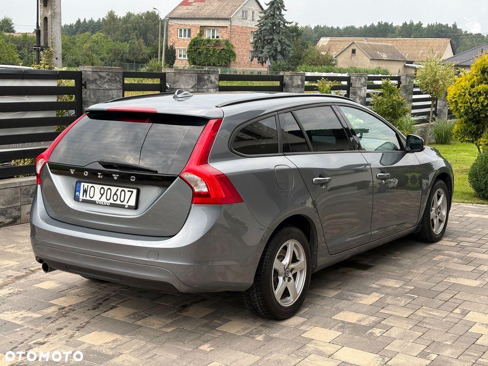 Volvo V60 D2 Drive-E Momentum - 10