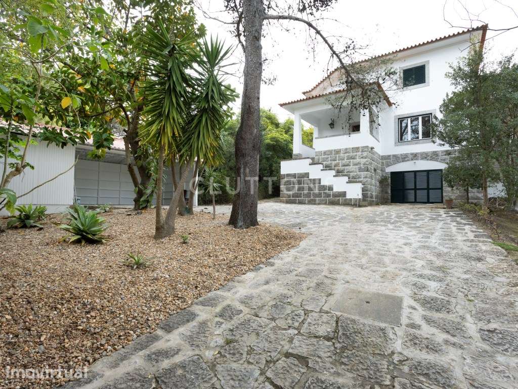 Villa, arrendar, 5 quartos e piscina no Centro Estoril - Grande imagem: 3/45