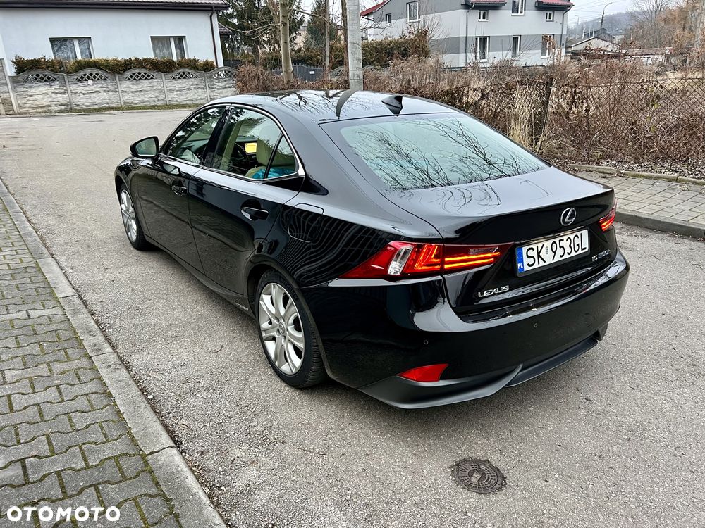 Lexus IS 300h Prestige EU6 - 5