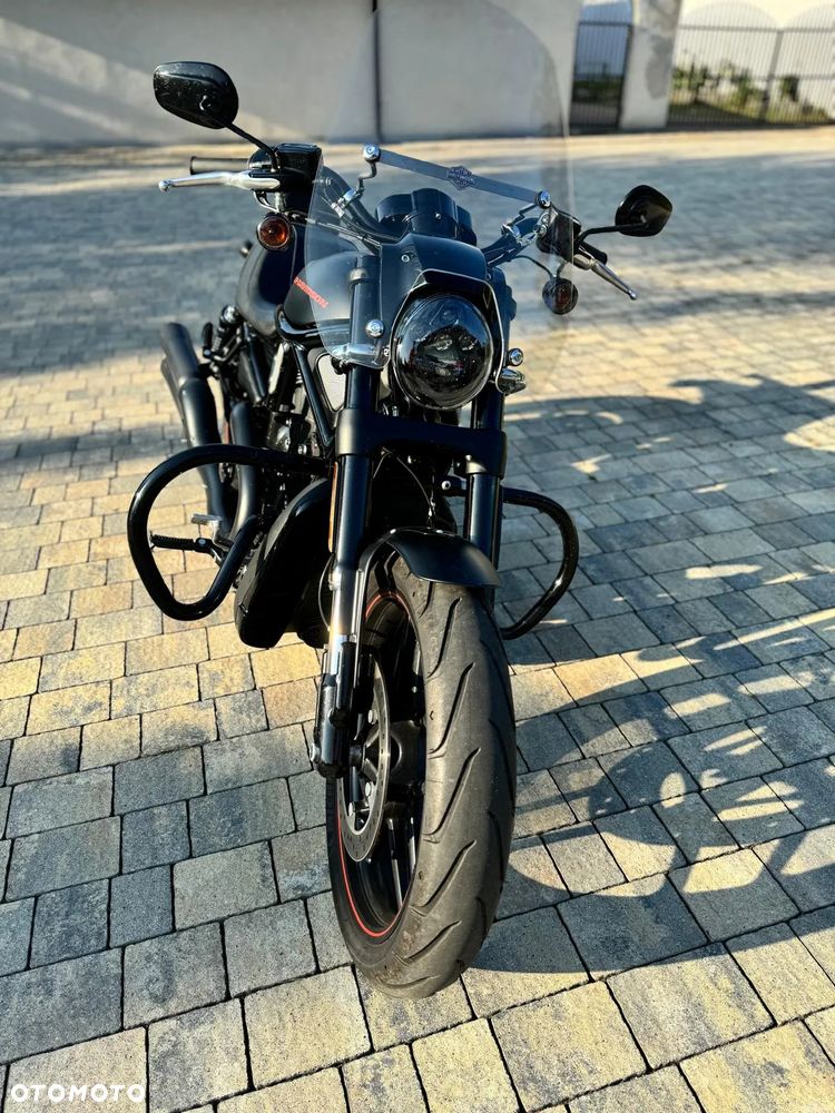 Harley-Davidson V-Rod Night Rod - 6