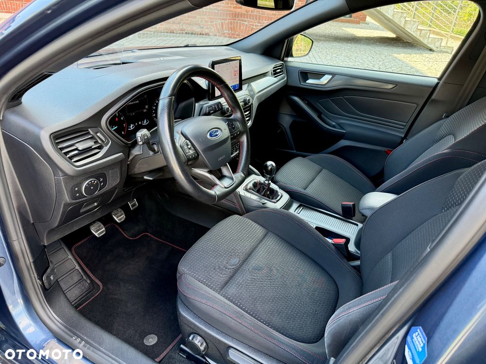 Ford Focus 1.5 EcoBoost STart-Stopp-System ST-LINE - 9