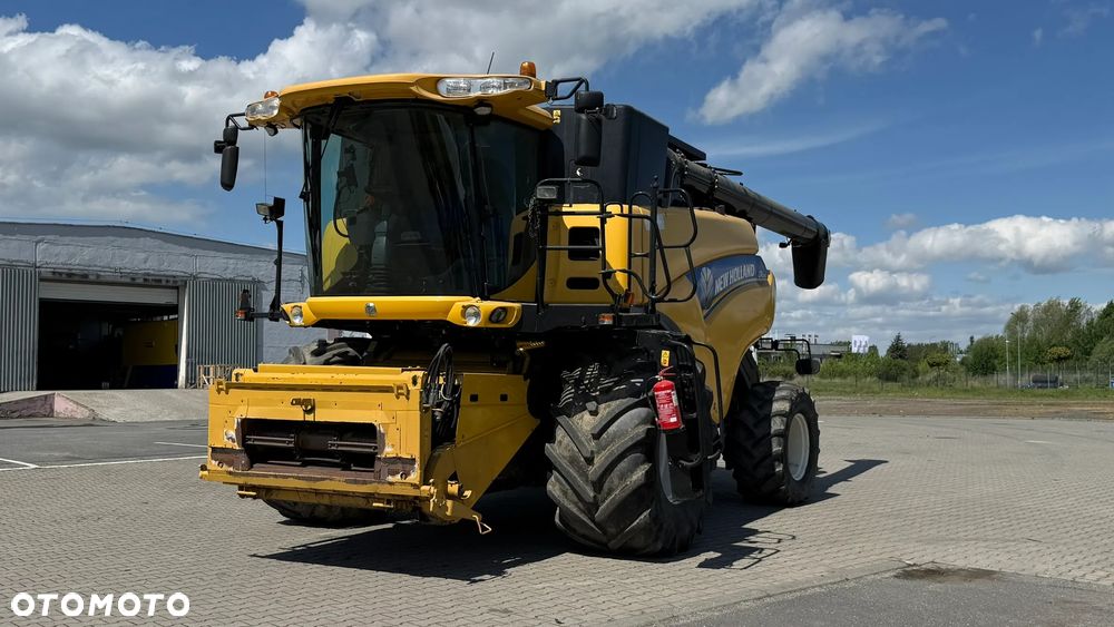 New Holland CR9080 4WD - 6