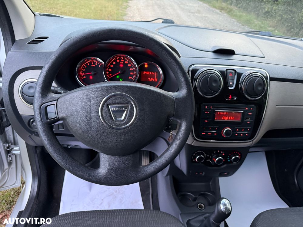 Dacia Lodgy dCi 90 Essential - 8