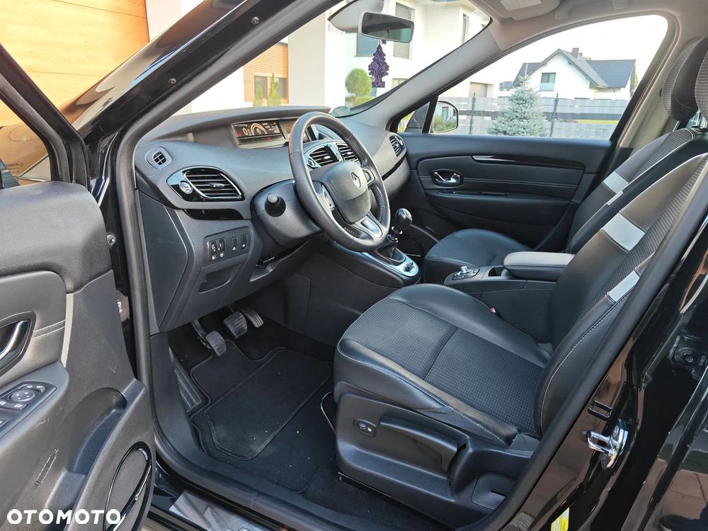 Renault Scenic - 25
