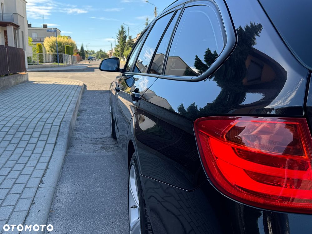 BMW Seria 3 318d - 27
