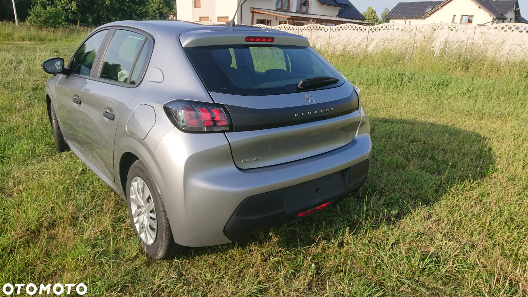 Peugeot 208 - 9