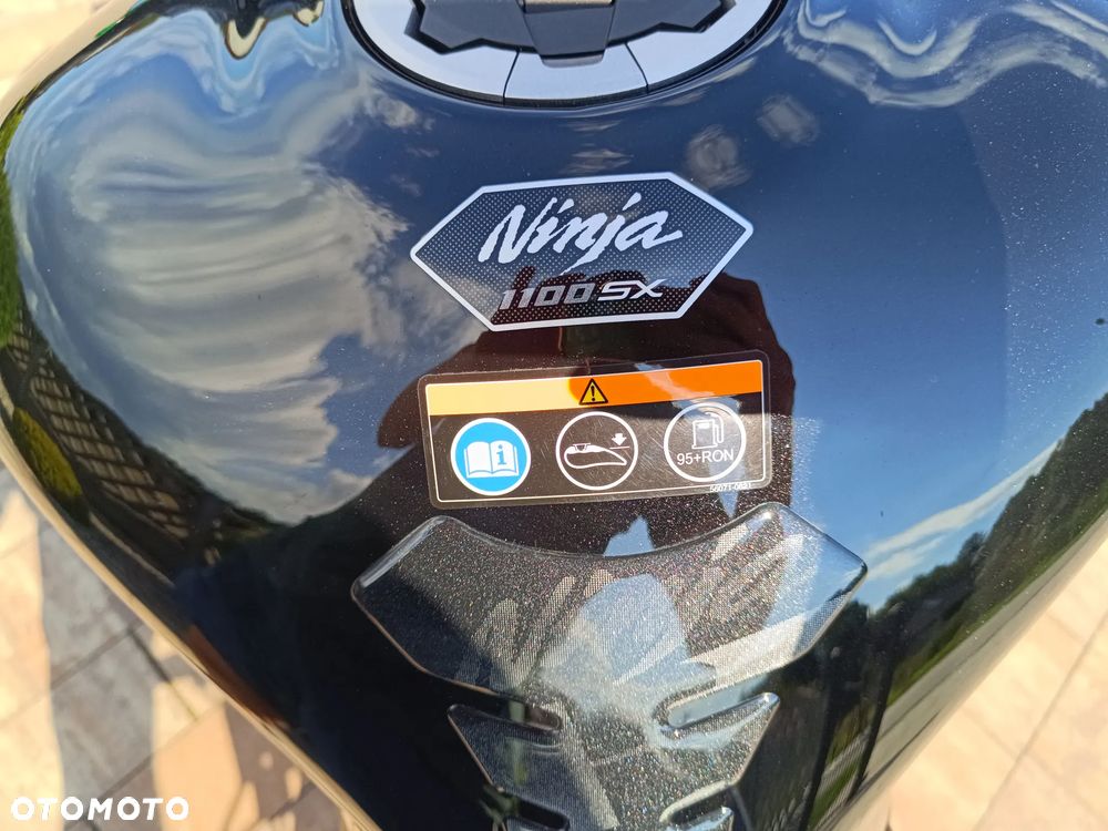 Kawasaki Ninja 1000 SX - 26