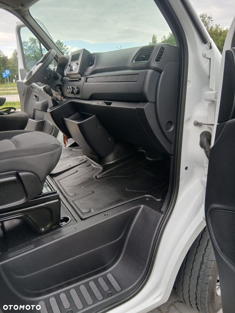 Renault Master - 31