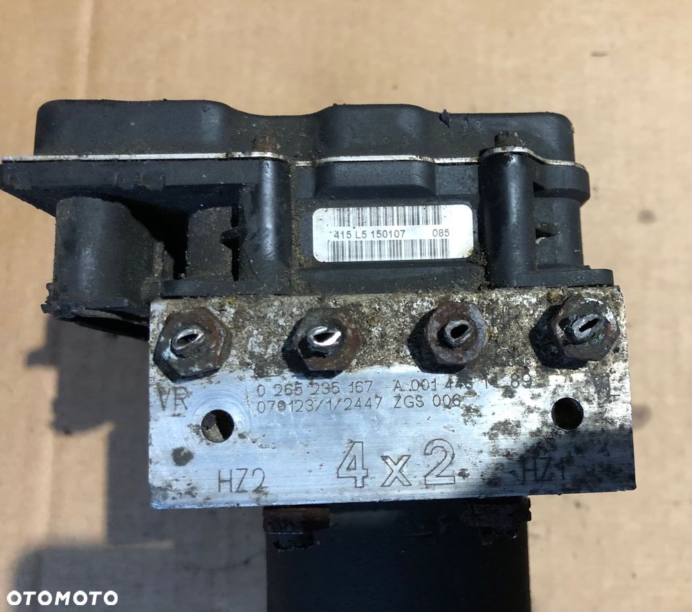 Pompa hamulcowa ABS MERCEDES Vito W639 2.2 CDI 0265235167 - 3