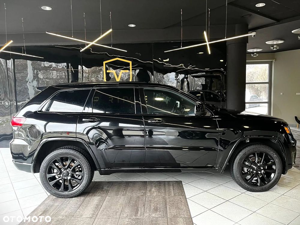 Jeep Grand Cherokee - 4